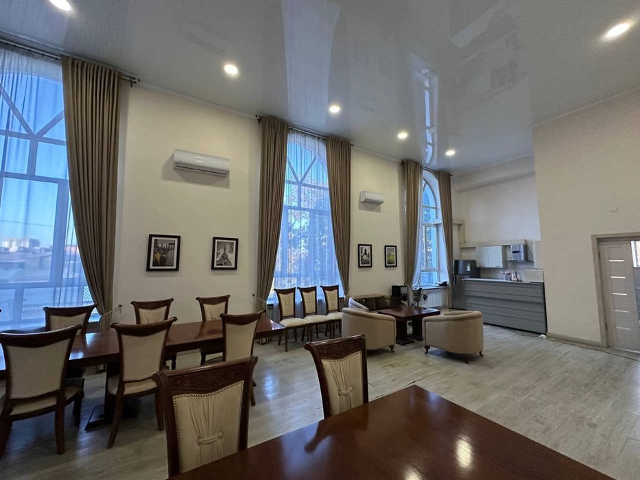 Срочно Продаю Здание с огромной территорией 60 cот - 2545м2, Greenwich