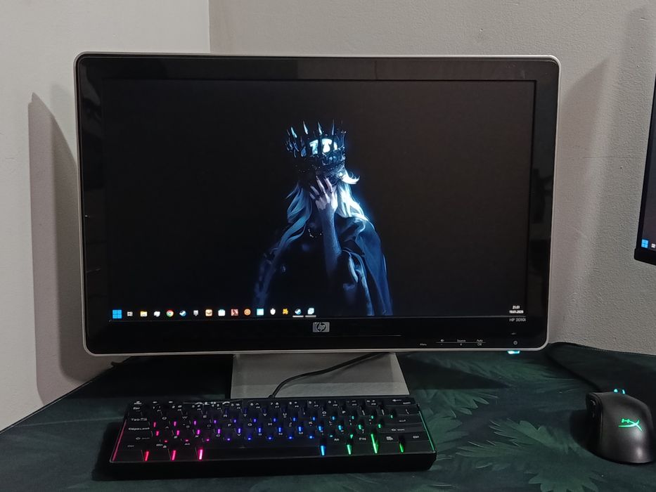 Монитор 20" HP 2010i со встроенными колонками