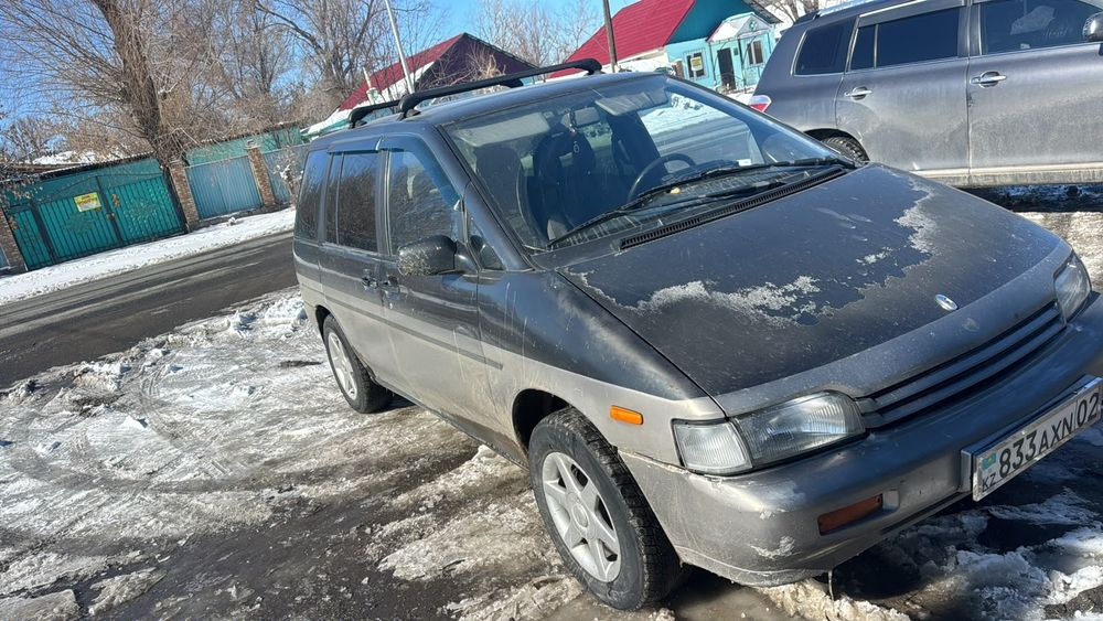 Nissan Prairie ниссан