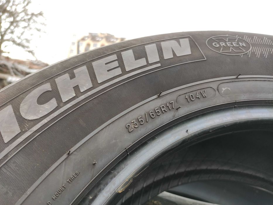 4бр Летни гуми 235 65 17 - Michelin