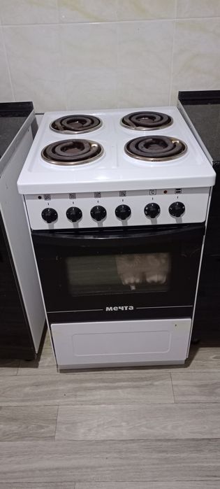 Продам электрическую плиту