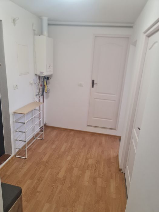 Inchiriez apartament