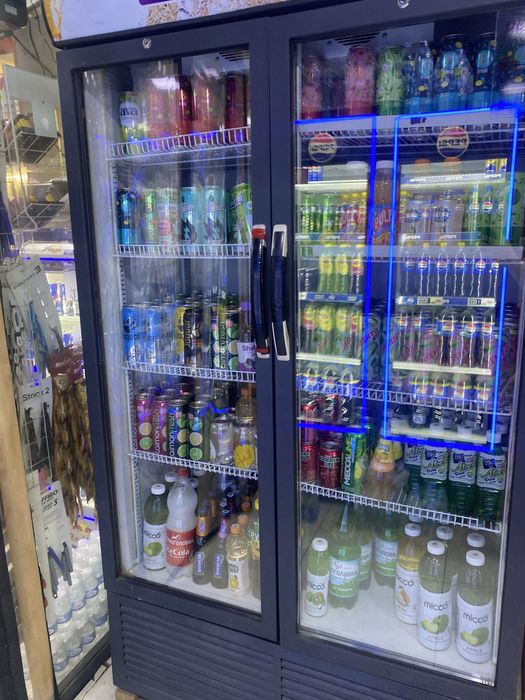 Vitrina devi haladinlik sotiladi aybi yoq