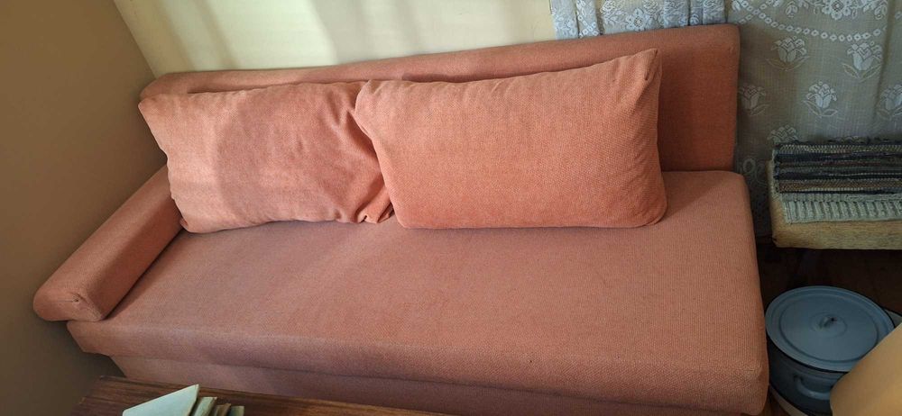 Диван - удобен и запазен