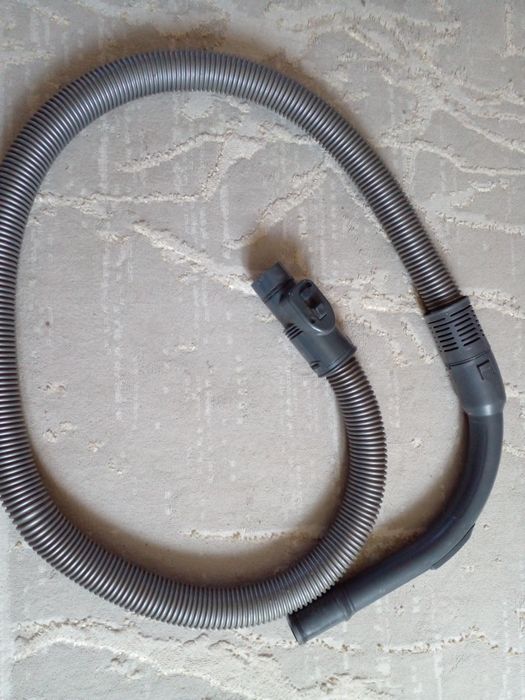Шланг от пылесоса