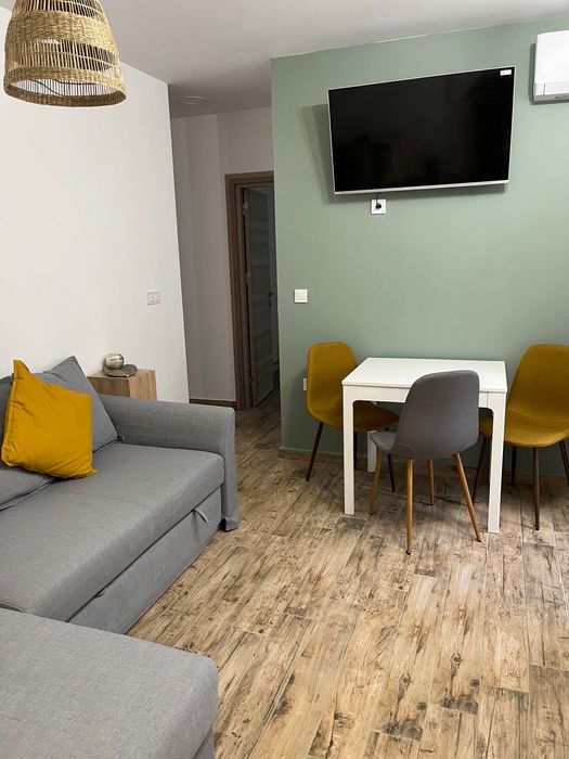 Дава се под наем Тристаен апартамент в Варна, Централна поща - 72 кв.м за 714 € - Снимка #2