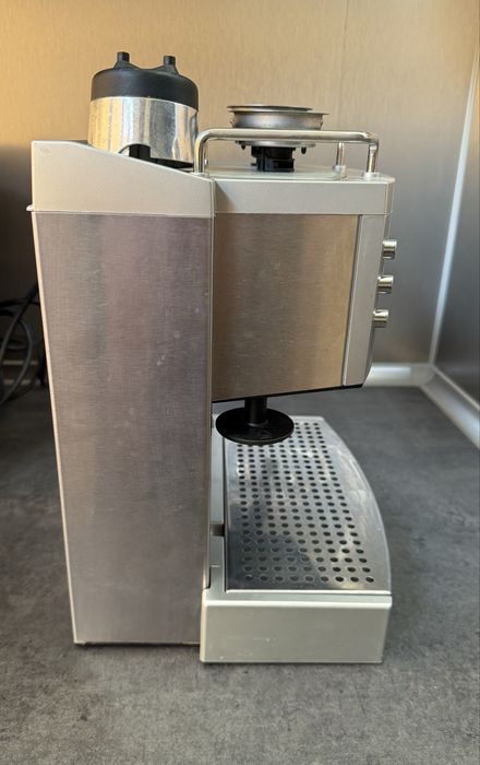 Delonghi EC710 Кафемашина