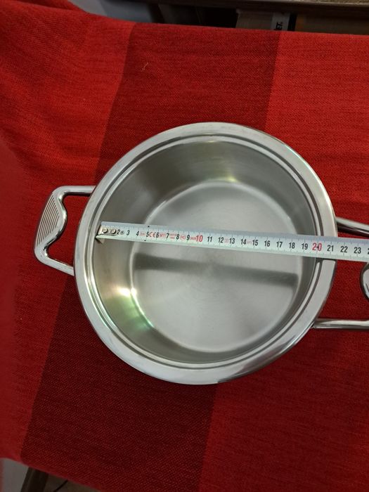 Cratita Zepter cu capac  de  20cm diametrul