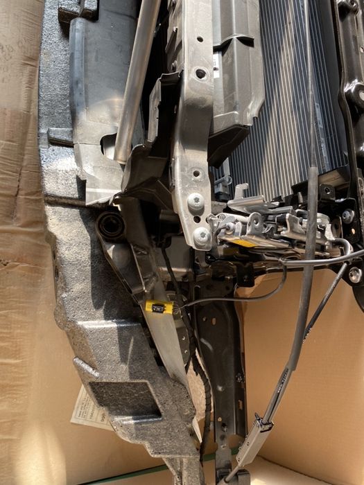 Trager tragar panou fata complet BMW SERIA 3 G20 bara capota stop