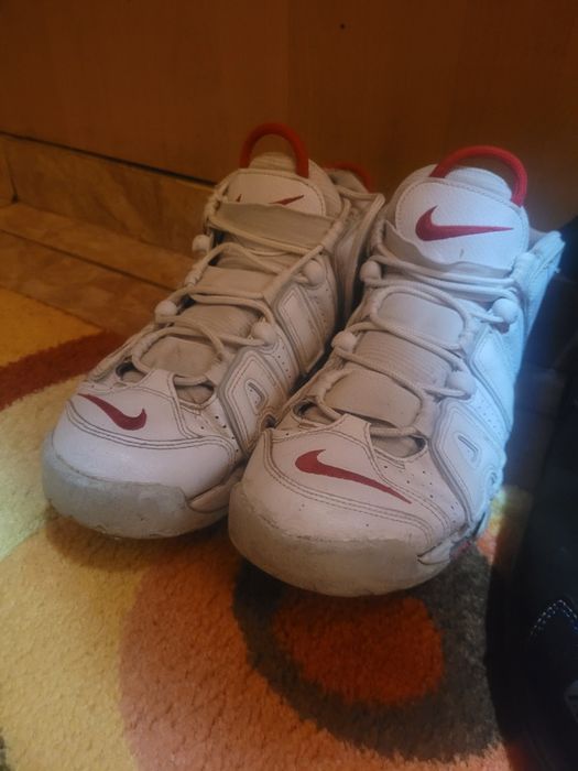 Vand Nike Uptempo albi marime