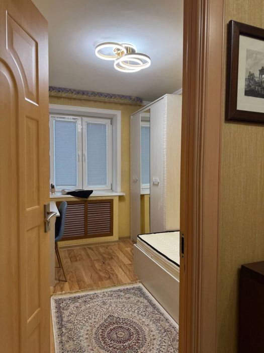 Продам квартиру Буюк ипак йюли 3/3/5 70м2