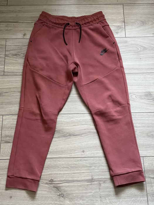 Pantaloni nike tech fleece old season