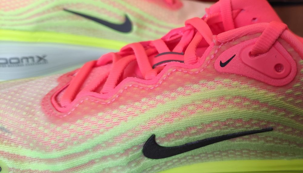 Nike Vomero plus номер 43