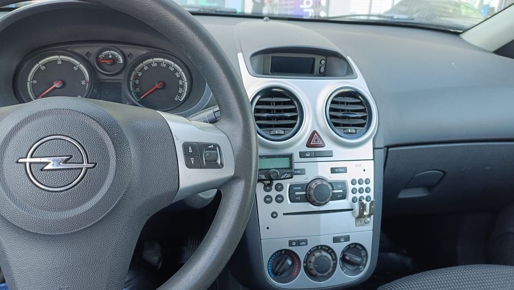 OPEL CORSA D autoutilitară