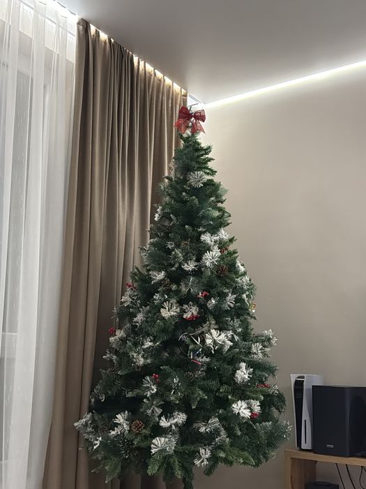 Ель новогодняя искусственная