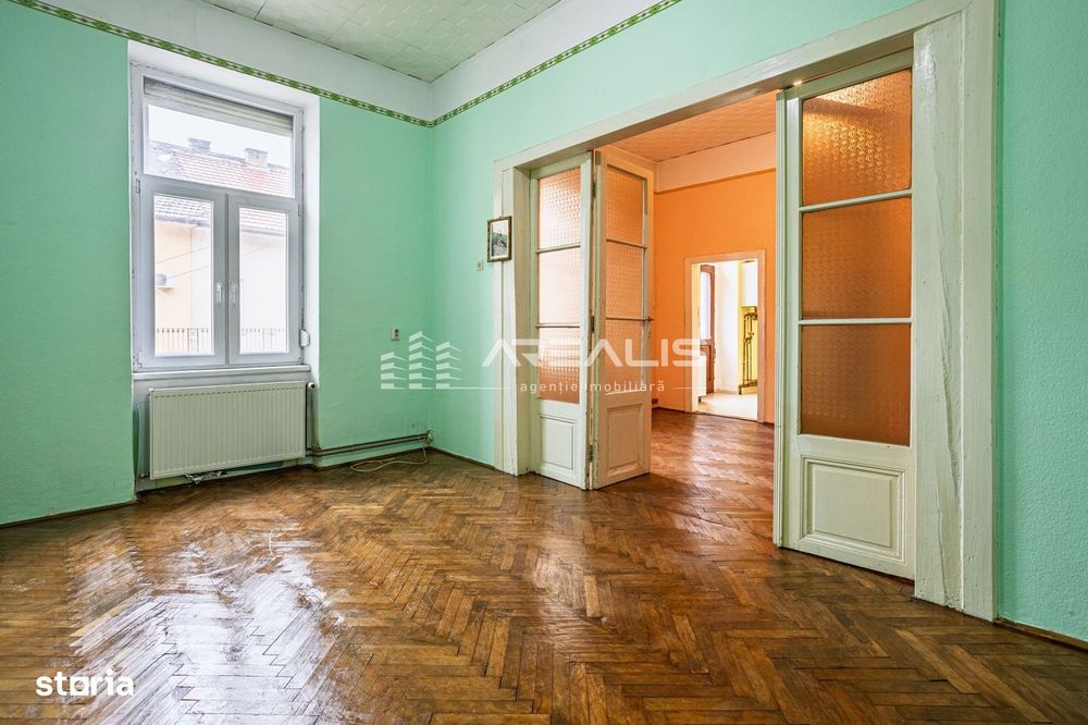 Apartament 2 camere ultracentral, cu loc de parcare — fotografia 1