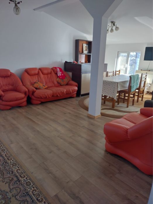 Casa + hala de vanzare