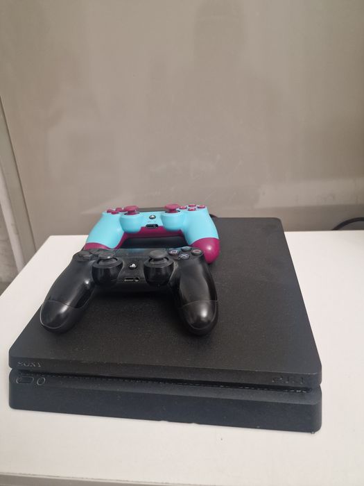Playstation 4 slim 1tb