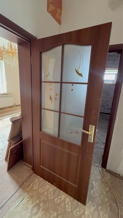 Продаю двери.