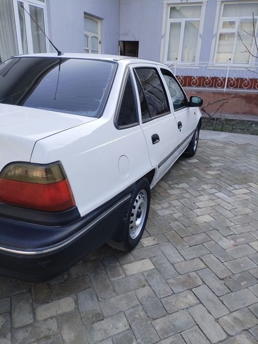 Nexiya1 1.5 sotiladi