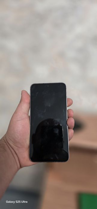 Samsubg s24 128gb , в гаранция до 2028 не е лизингов година
