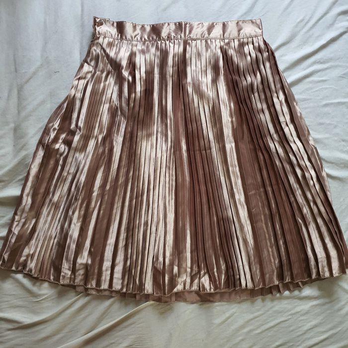 Fusta plisata din saten