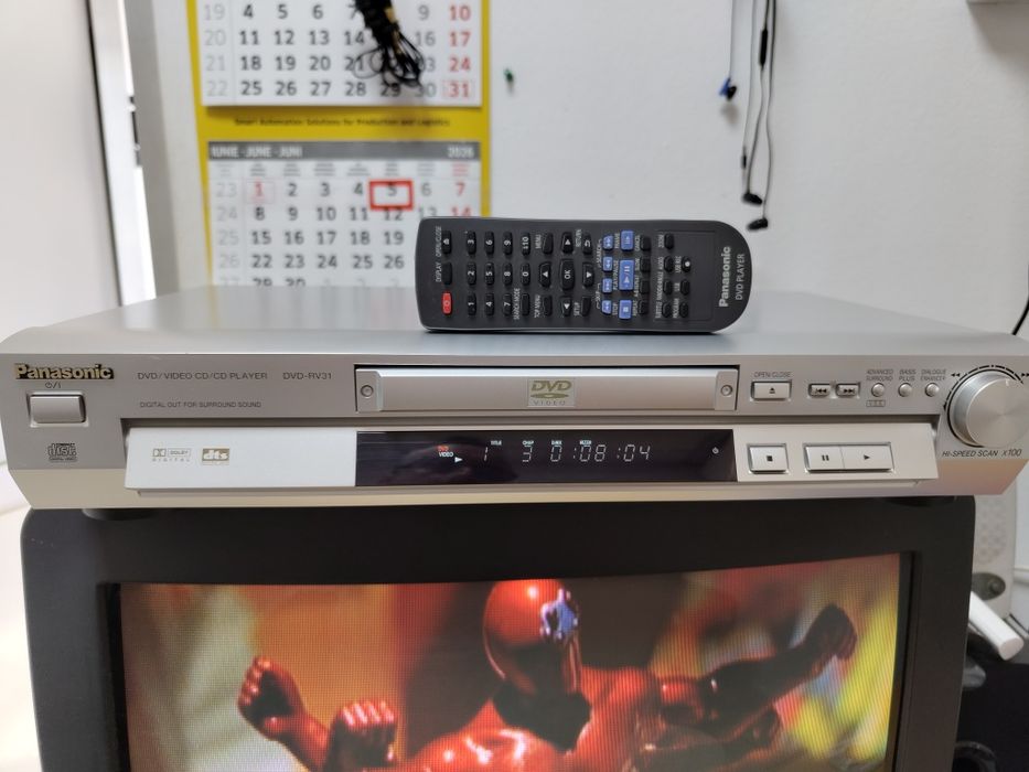 CD, DVD player Panasonic RV31 DAC audio de 96kHz/24 biți Bass Plus