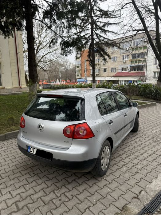 Vând golf 5 1.9 TDI 105cp 2005
