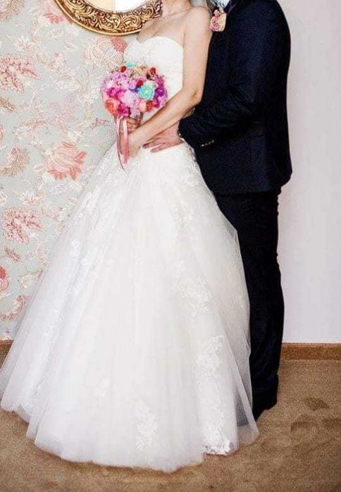 rochie de mireasa model Dabra D by Blue Enzoani, marime 38