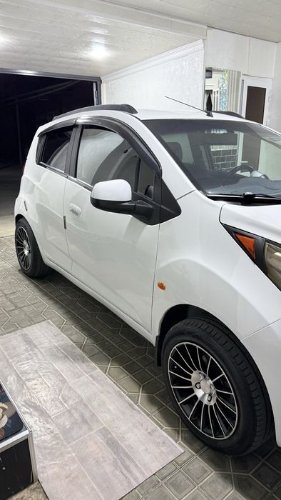 Автомобиль Спарк