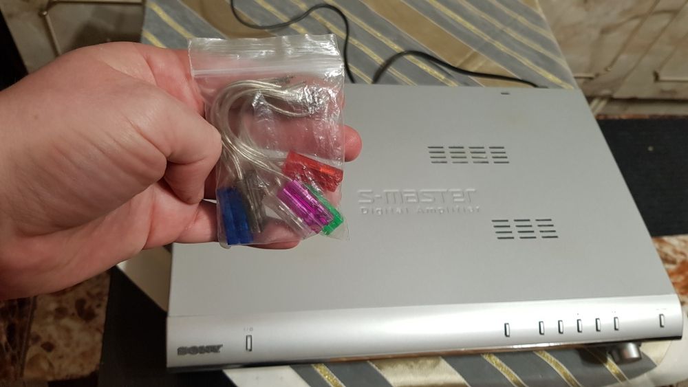Receiver 5.1 Sony + telec. Sony, super pret, ideal bar, terasa, etc.