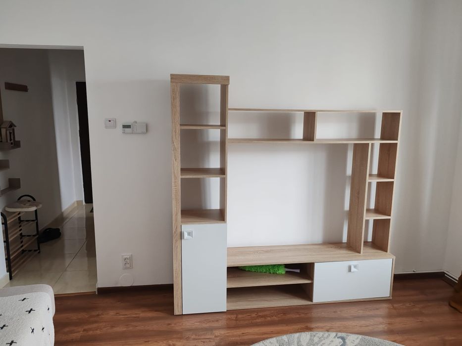 Închiriez apartament 2 camere Aleea Steaza