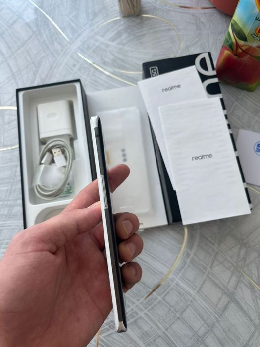 Realme gt explorer master edition  продам