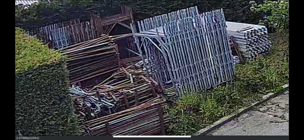 Schela si popi metalici