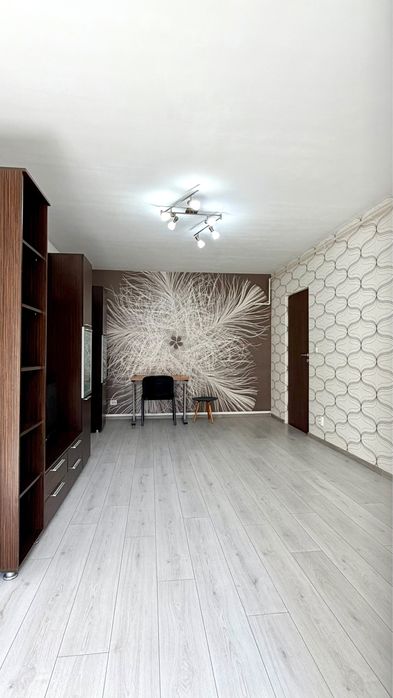 Apartament 3 camere + loc de parcare - mutare imediata