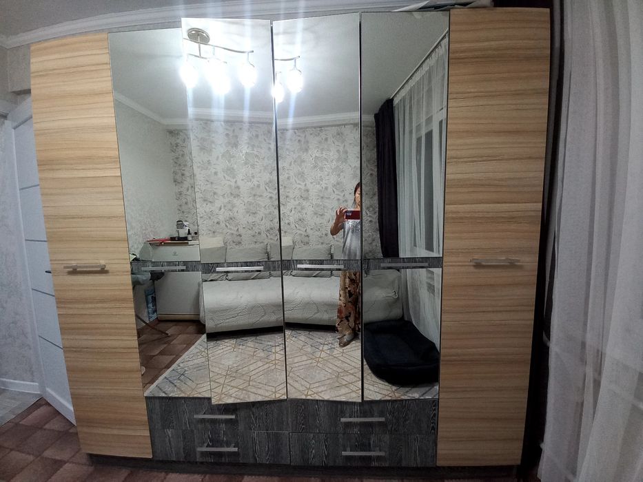 Шкаф для одежды б/у