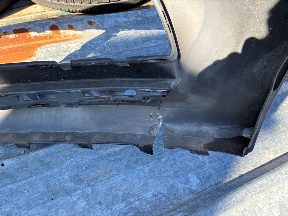 Предна броня Vw Touran. Тоуран. 15-20г. 5TA807221A-L. Оригинална.