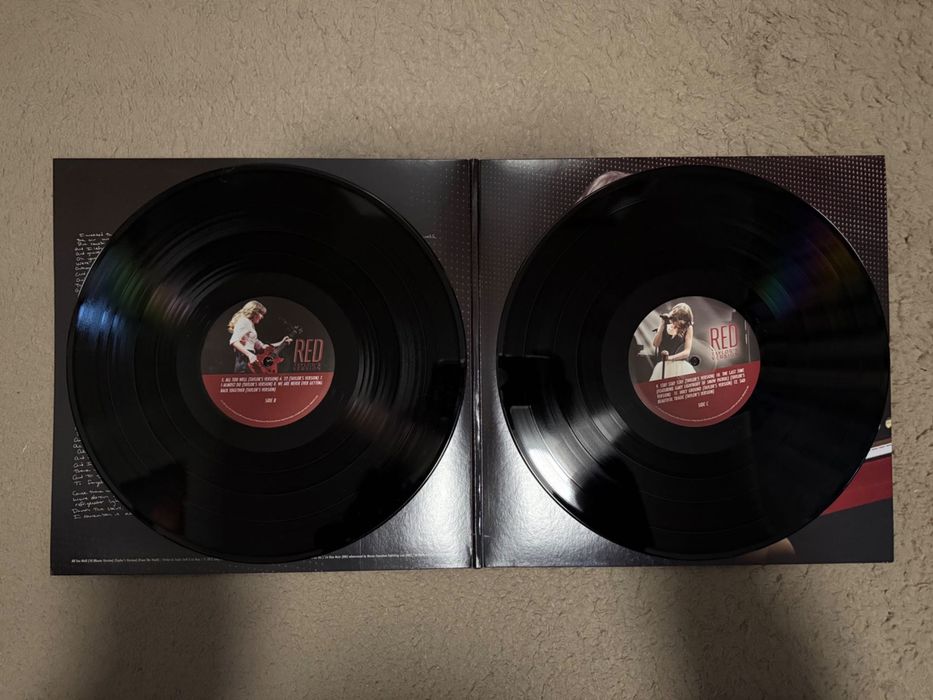 Грамофонни плочи Taylor Swift / Sabrina Carpenter