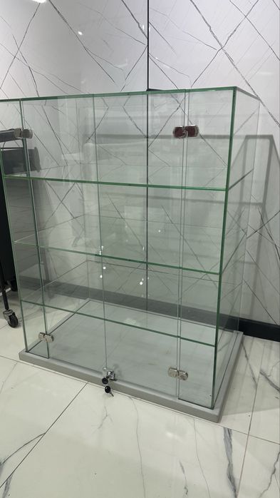 Витринная полка стекло