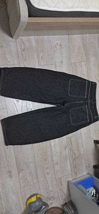 Джинсы Бершка, barrel fit