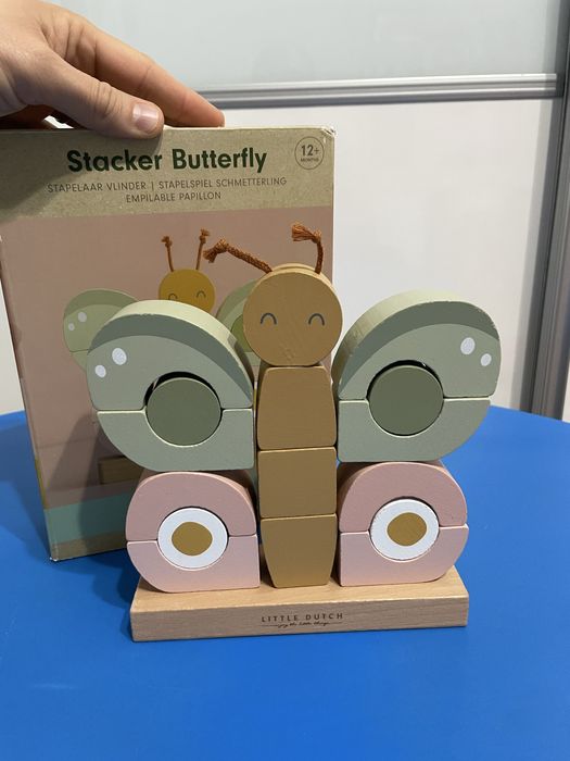 Jucarie Montessori din lemn Fluturele - Little Dutch