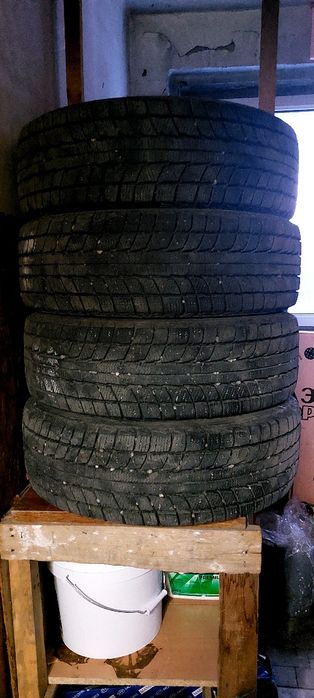 Зимние шины  липучка  TRIANGLE 185/65  R15