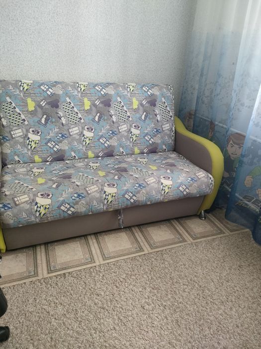 Продам диван хороший