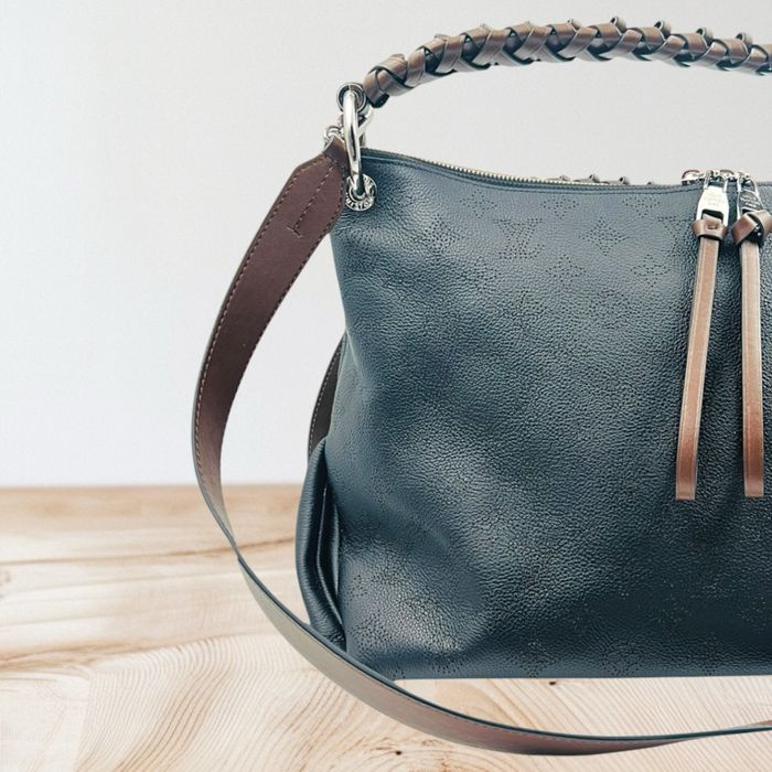 Louis Vuitton Beaubourg Hobo оригинална дамска чанта като нова