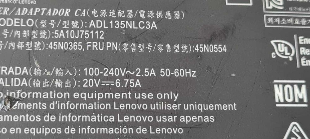 Incarcator pentru laptop Lenovo 135W,mufa USB,20V cu 6,75A,stare buna