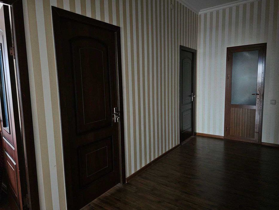 Ibin sino 3 xonalik  kvartira sotuvda