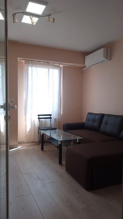 Дава се под наем Двустаен апартамент в София, Банишора - 80 кв.м за 575 € - Снимка #1