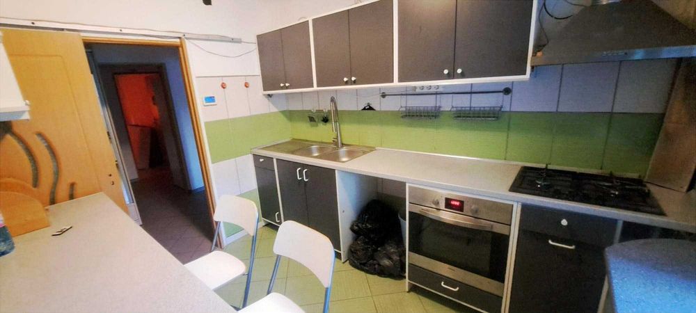 Proprietar vand apartament 3 camere decomandat