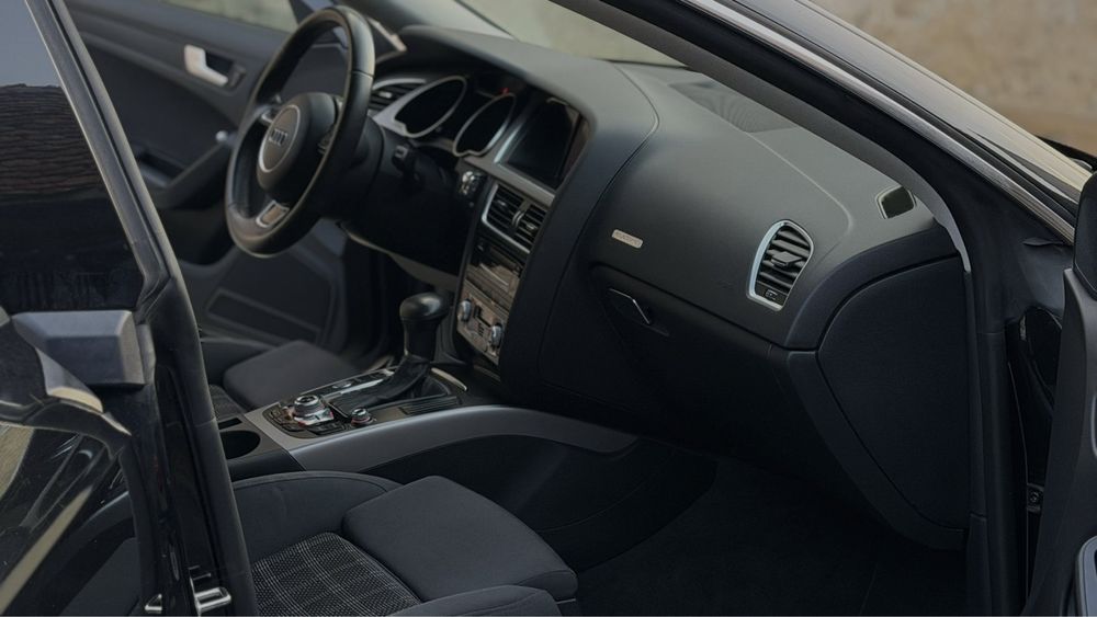 AUDI A5 2.0TDI 177CP 2014 QUATTRO Aut. E5 Distronic,Jante R19',keyless go/Entry
