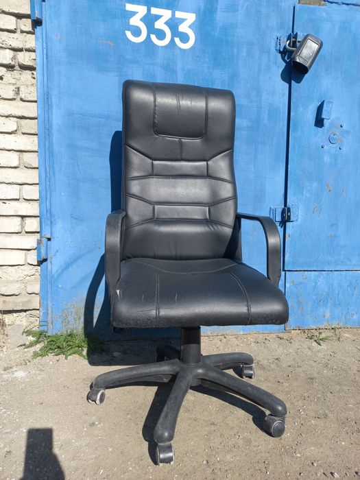 Продам офисное коесло
